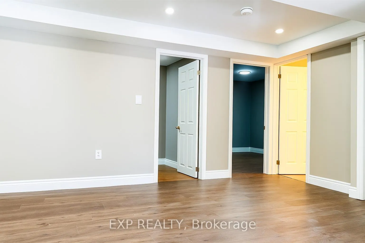 Photo 5 of Unit Lower, 96 Timberlane Crescent, Kitchener, Forest Heights — HOMEH