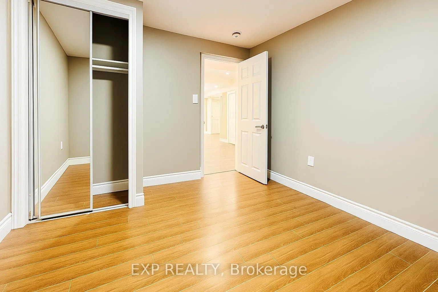 Photo 10 of Unit Lower, 96 Timberlane Crescent, Kitchener, Forest Heights — HOMEH