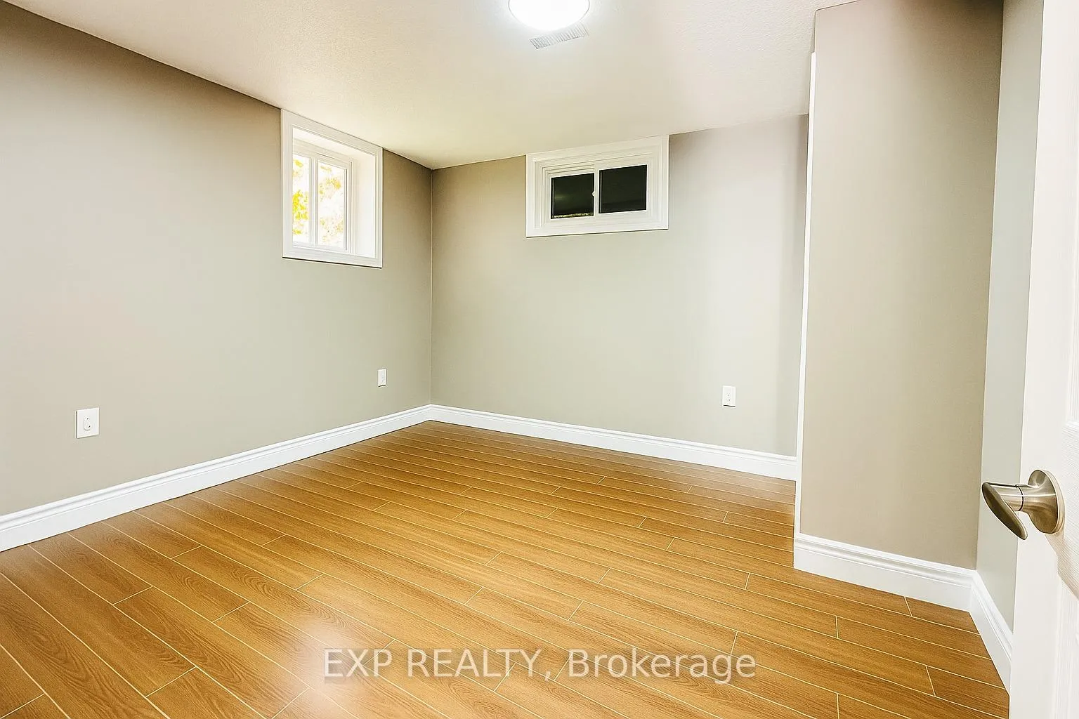 Photo 13 of Unit Lower, 96 Timberlane Crescent, Kitchener, Forest Heights — HOMEH