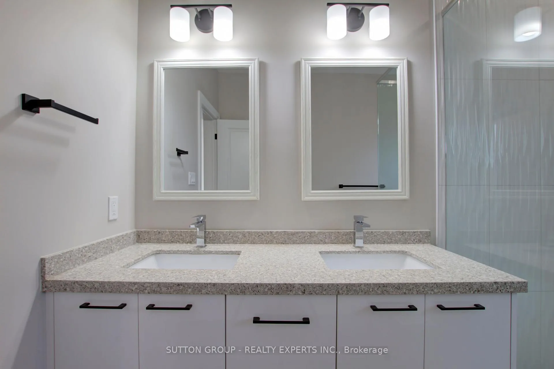 Photo 12 of Unit A, 104 Fifth Avenue, Kitchener — HOMEH