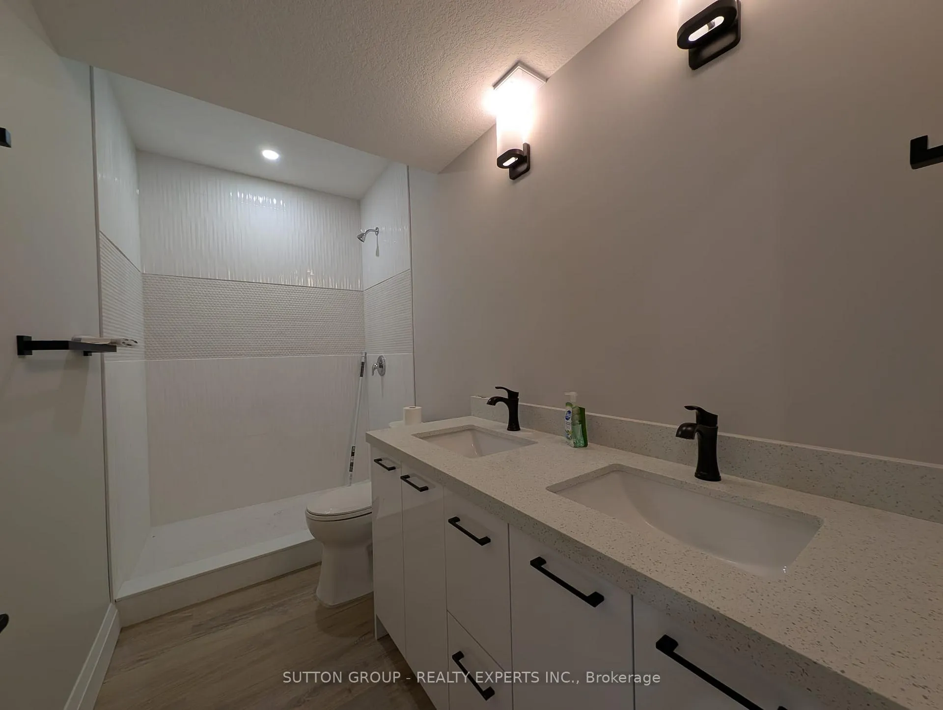 Photo 22 of Unit A, 104 Fifth Avenue, Kitchener — HOMEH