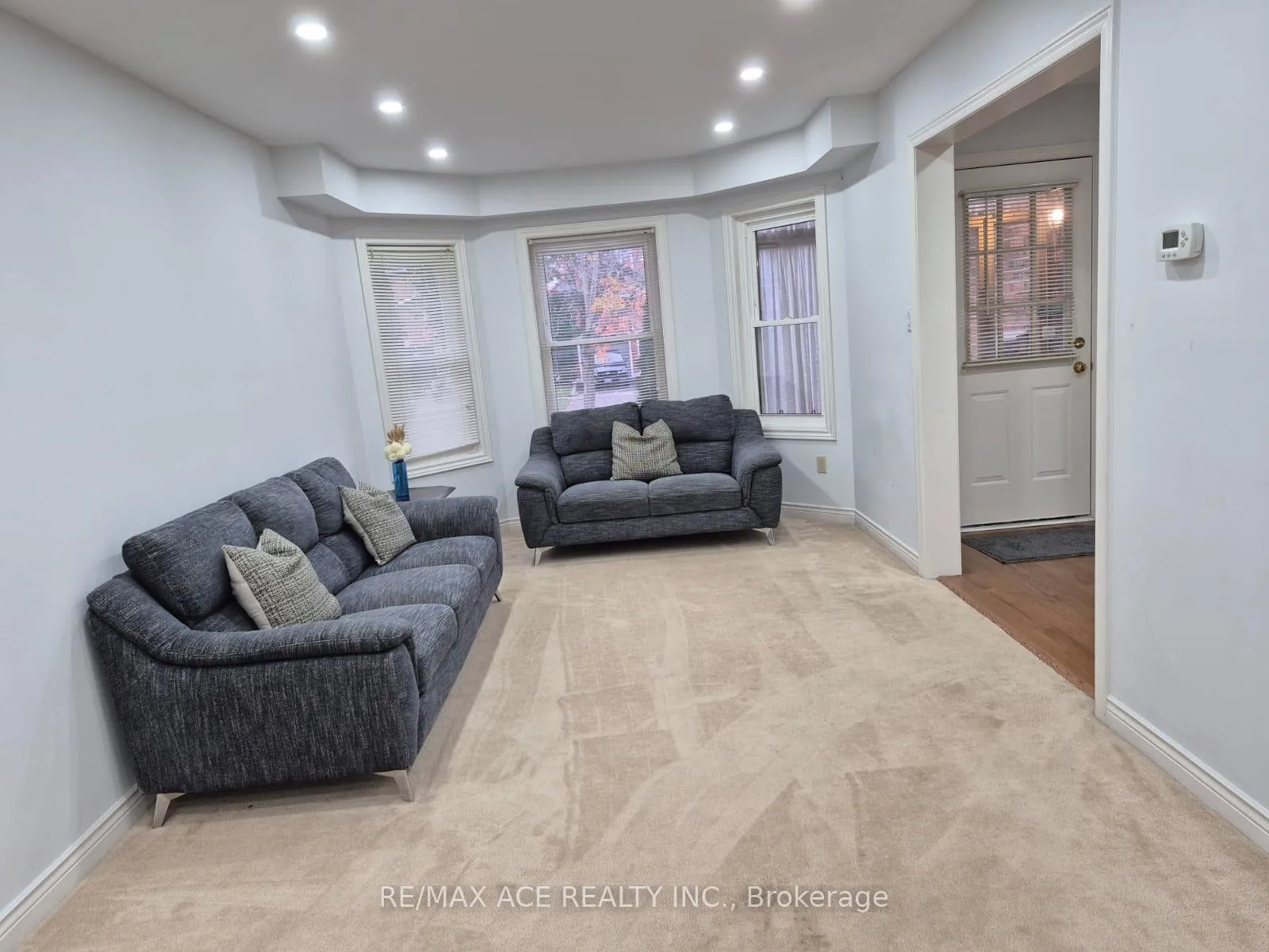 Photo 4 of Unit Main, 3 Springsyde Street, Whitby, Blue Grass Meadows — HOMEH