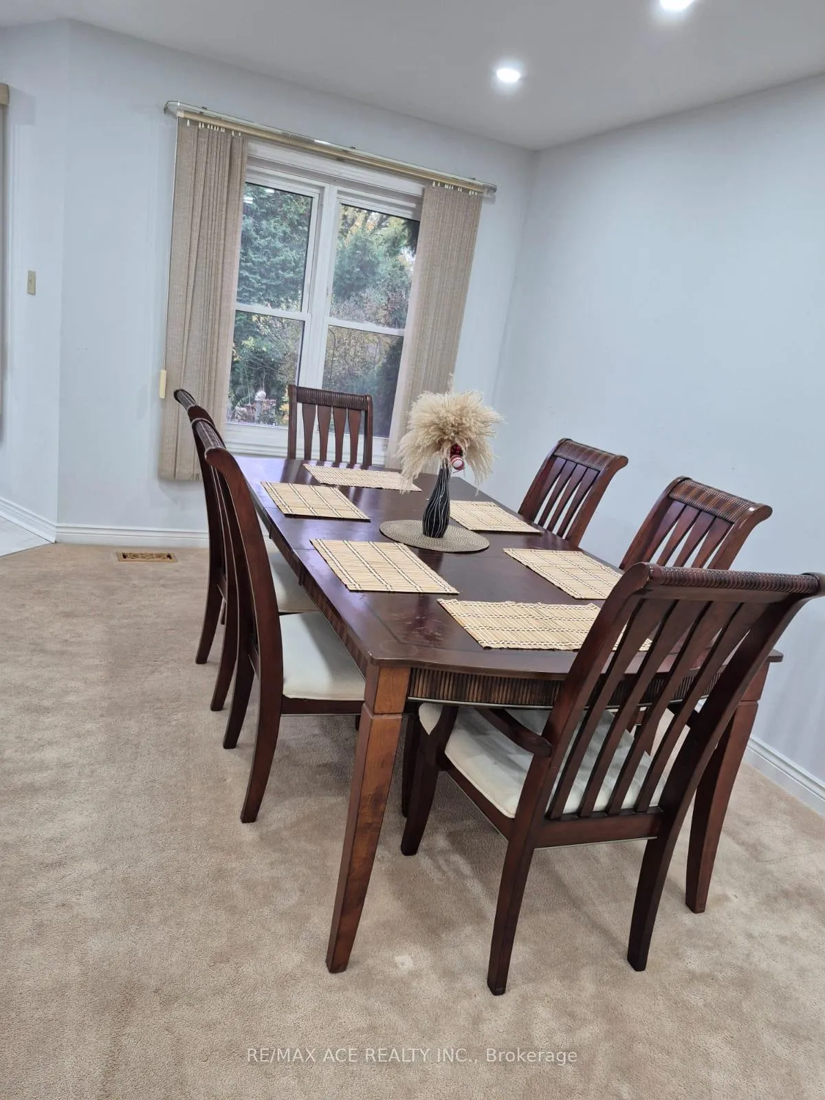 Photo 5 of Unit Main, 3 Springsyde Street, Whitby, Blue Grass Meadows — HOMEH