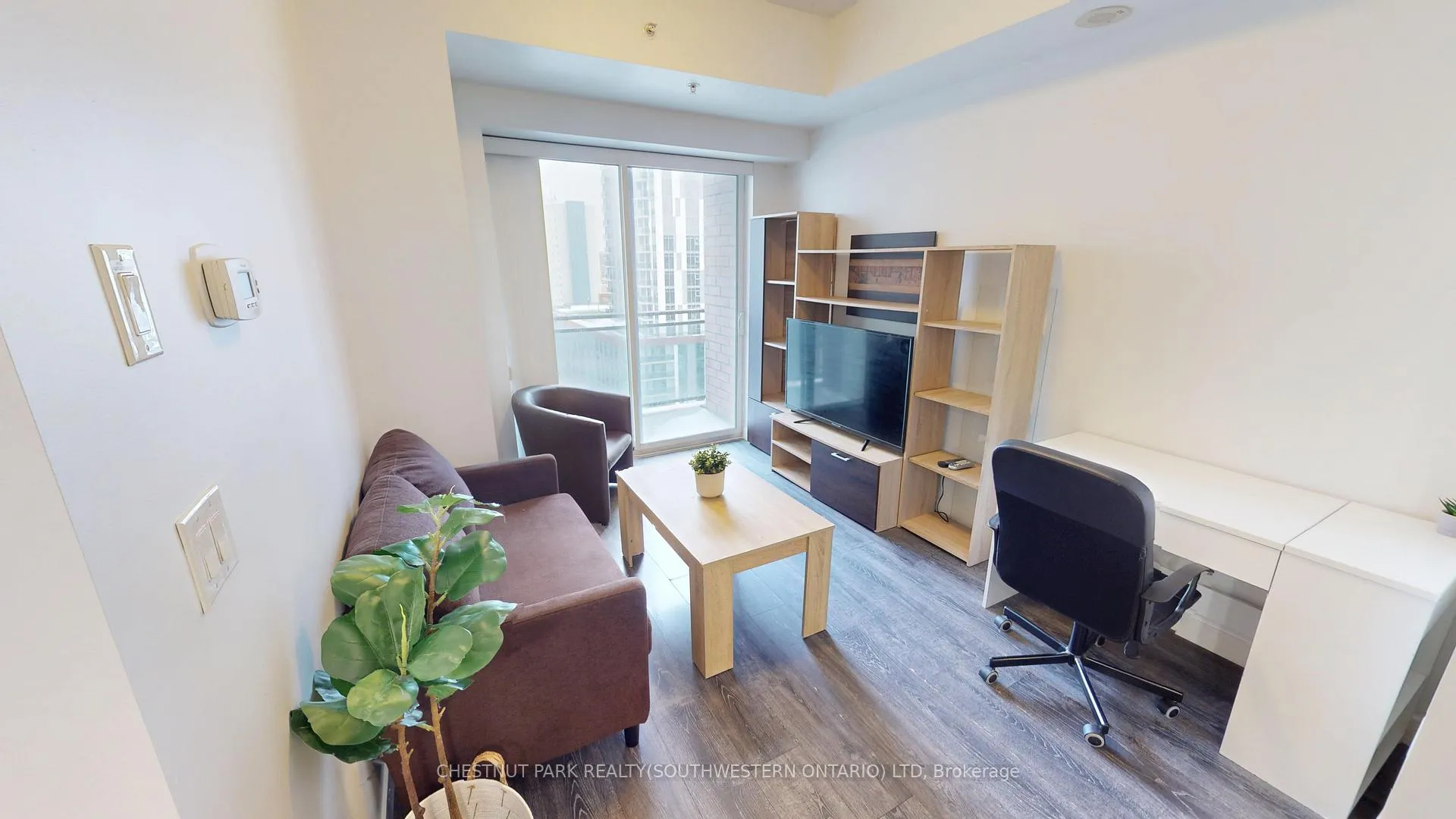 Photo 5 of Unit 1003, 318 Spruce Street, Waterloo — HOMEH