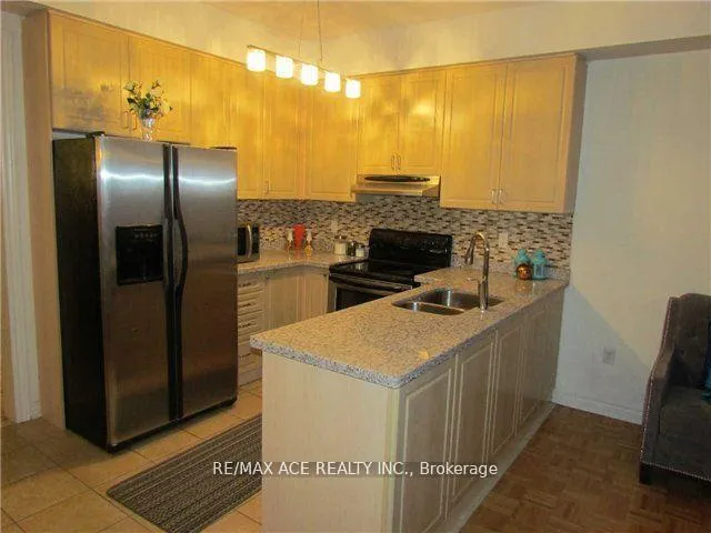 Photo 4 of Unit Main, 1998 Calvington Drive, Pickering, Highbush — HOMEH