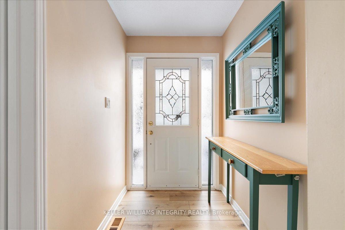 Photo 3 of 1309 Thomas A Dolan Parkway, Ottawa, Dunrobin — HOMEH