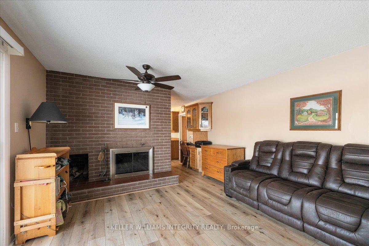 Photo 8 of 1309 Thomas A Dolan Parkway, Ottawa, Dunrobin — HOMEH
