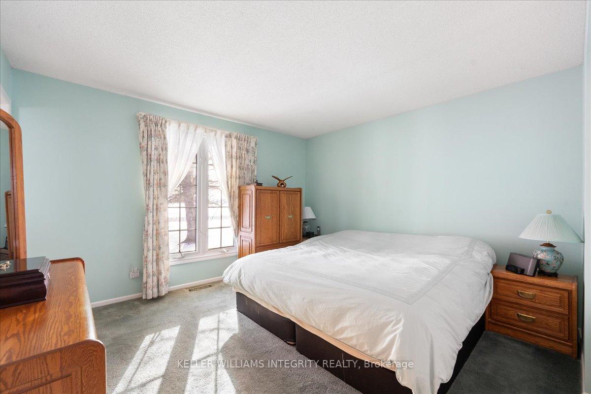 Photo 10 of 1309 Thomas A Dolan Parkway, Ottawa, Dunrobin — HOMEH