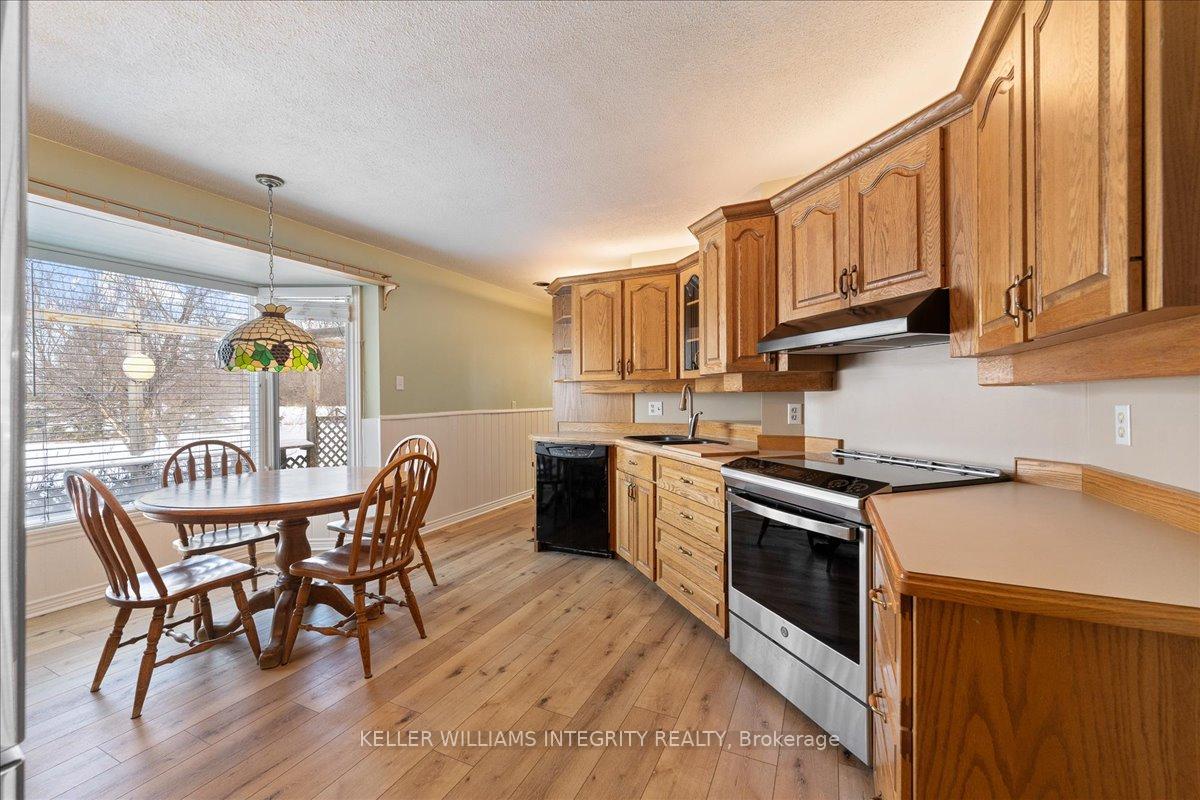 Photo 19 of 1309 Thomas A Dolan Parkway, Ottawa, Dunrobin — HOMEH