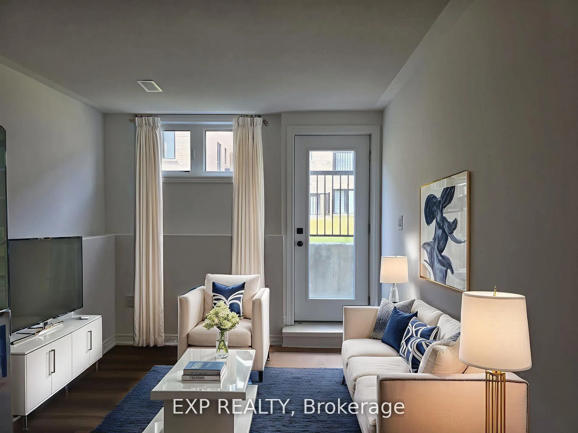 Photo 2 of Unit Unit B, 64 Singhampton Road, Vaughan, Kleinburg — HOMEH