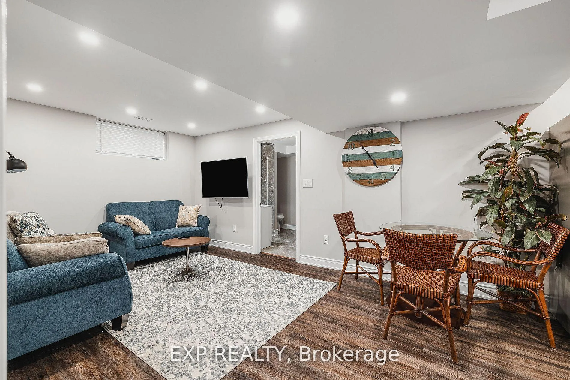 Photo 2 of 346 Moorlands Crescent, Kitchener, Doon South — HOMEH