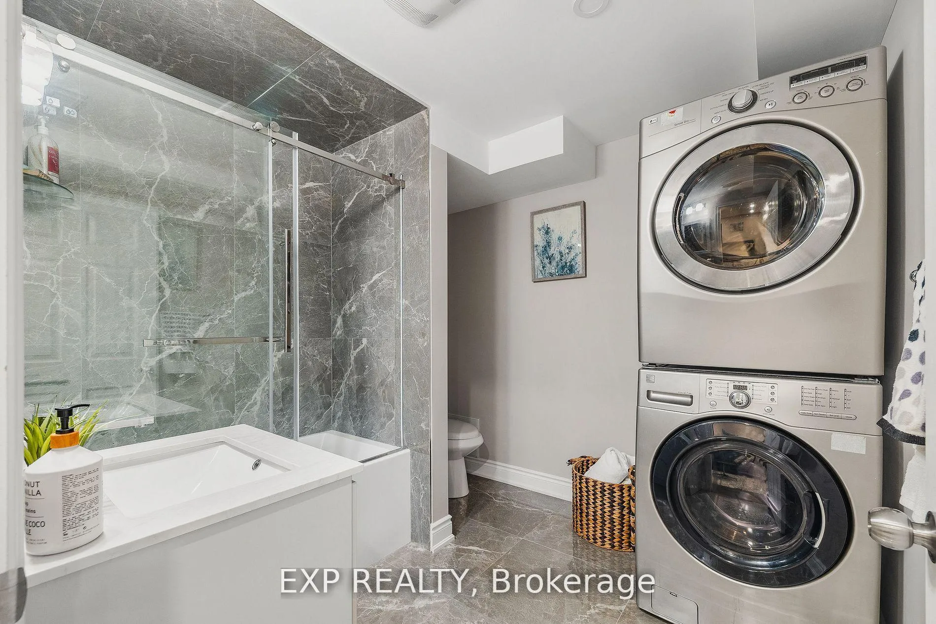 Photo 7 of 346 Moorlands Crescent, Kitchener, Doon South — HOMEH