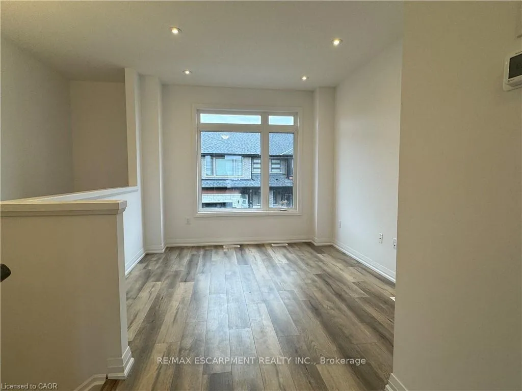 Photo 7 of Unit 23, 120 Court Drive, Brant, Paris — HOMEH