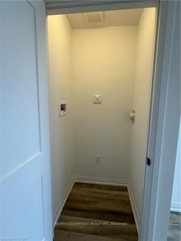 Photo 15 of Unit 23, 120 Court Drive, Brant, Paris — HOMEH