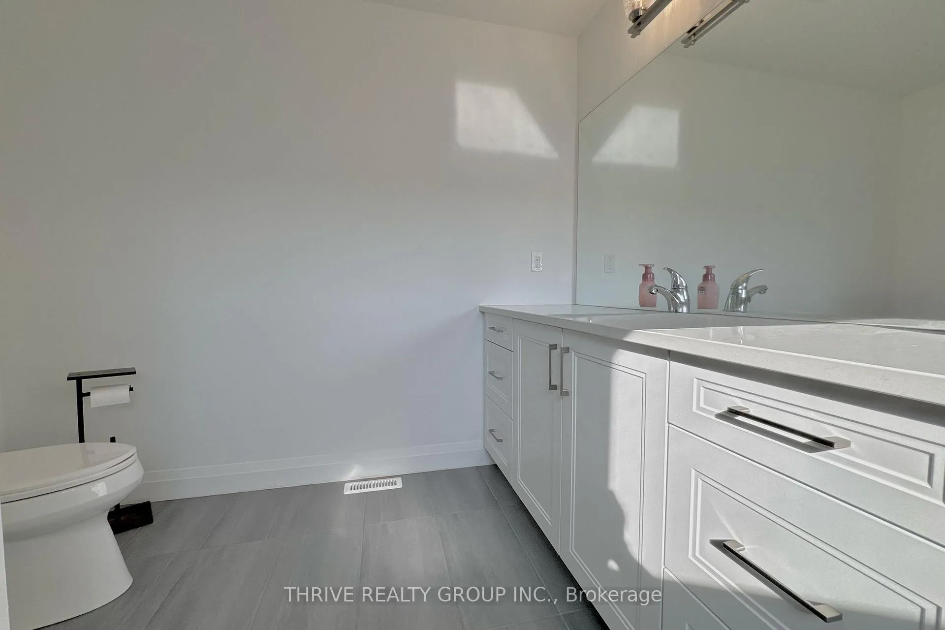 Photo 13 of 11 Basil Crescent, Middlesex Centre, Ilderton — HOMEH