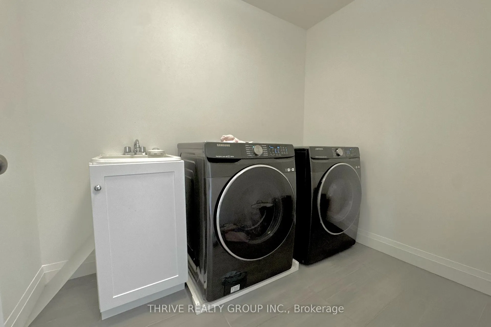 Photo 16 of 11 Basil Crescent, Middlesex Centre, Ilderton — HOMEH