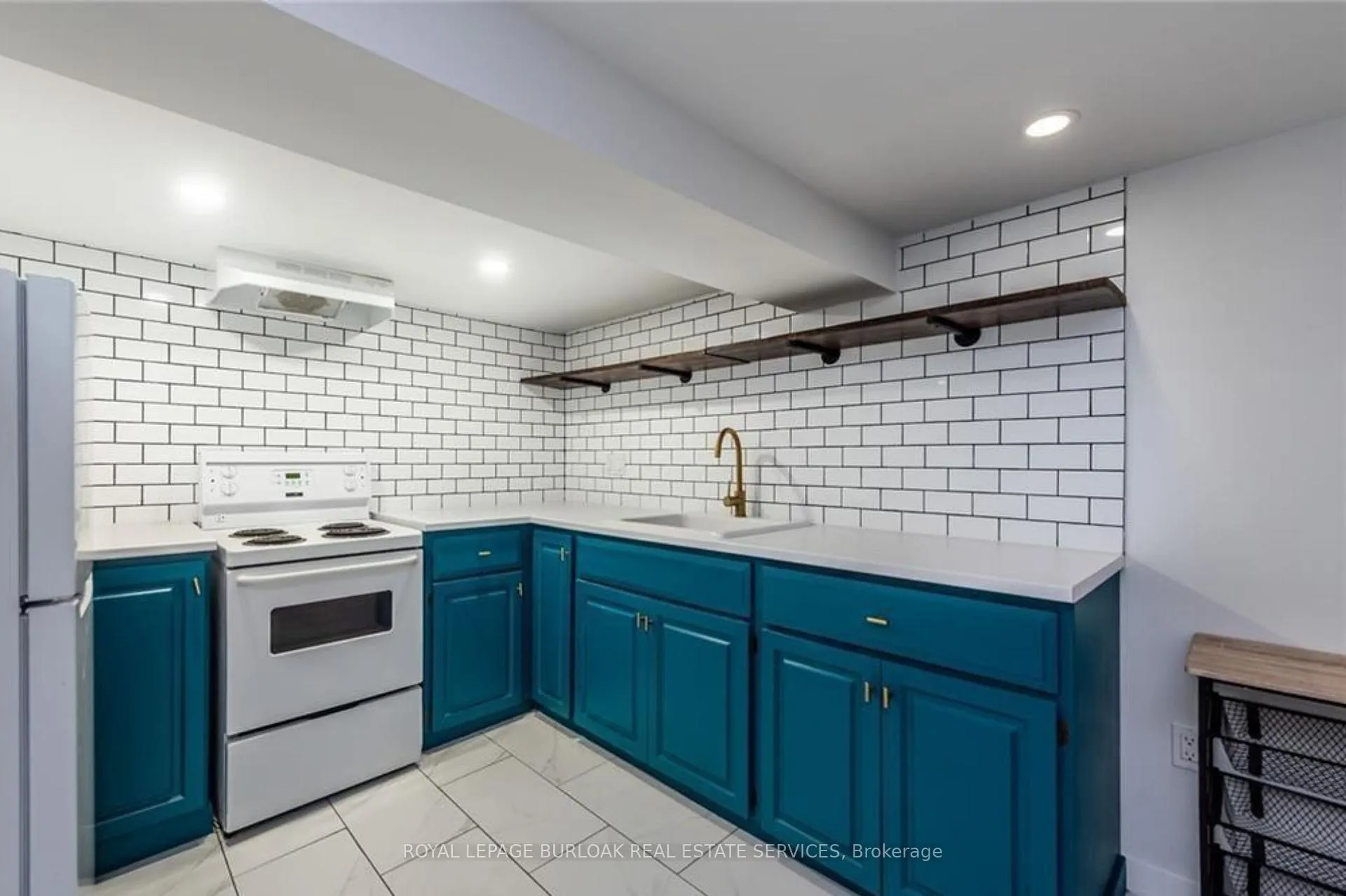 Front of Unit Lower, 257 East 17th Street