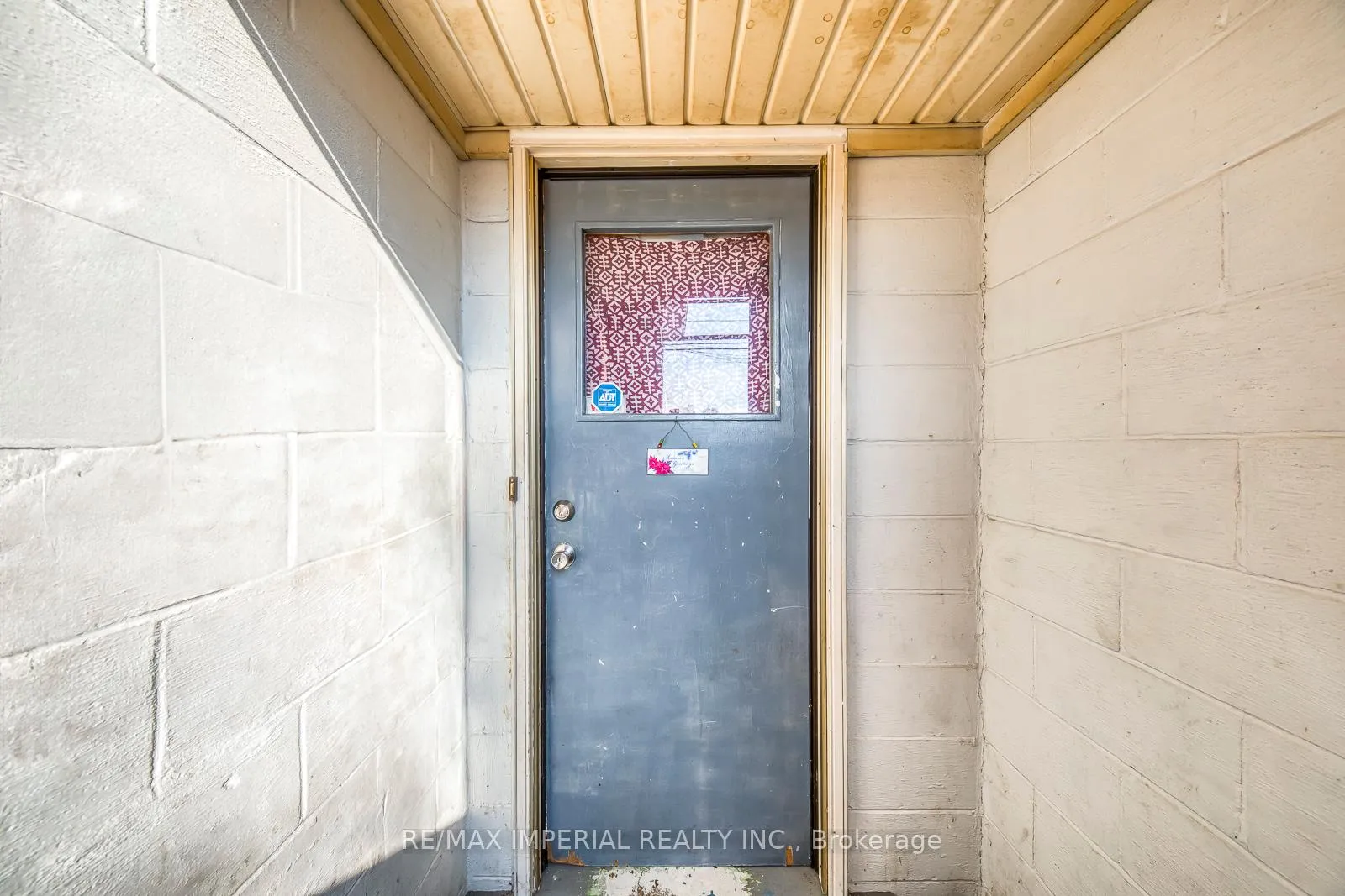 Photo 3 of Unit Basement, 11 Queensbury Drive, Hamilton, Quinndale — HOMEH