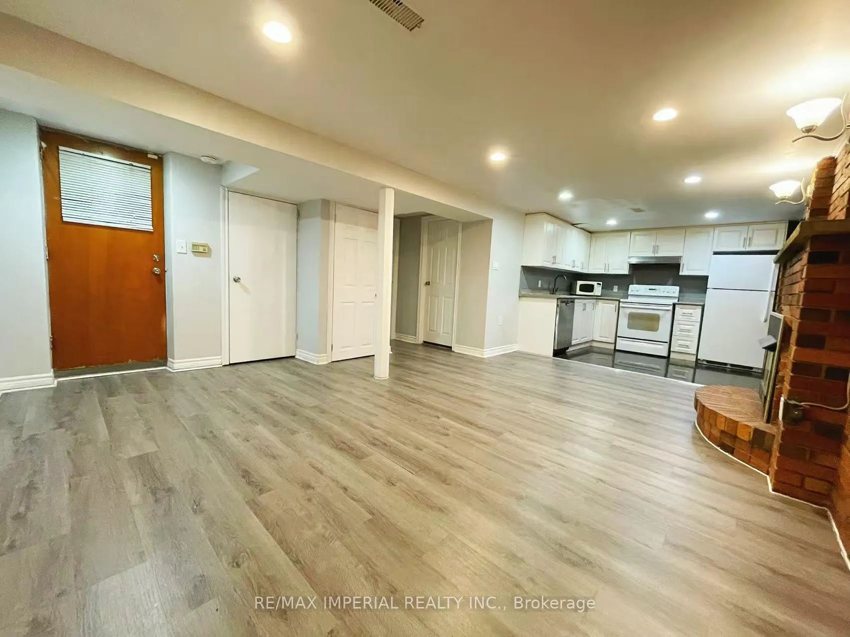 Photo 5 of Unit Basement, 11 Queensbury Drive, Hamilton, Quinndale — HOMEH