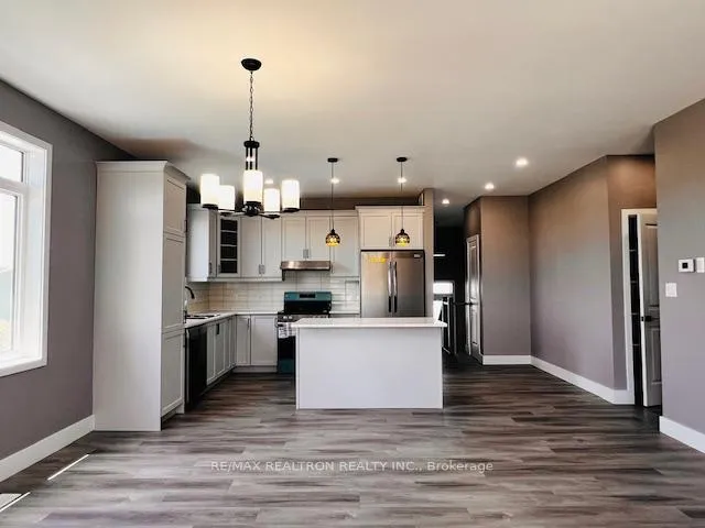 Photo 5 of 52 Summit Crescent, Belleville, Belleville Ward — HOMEH
