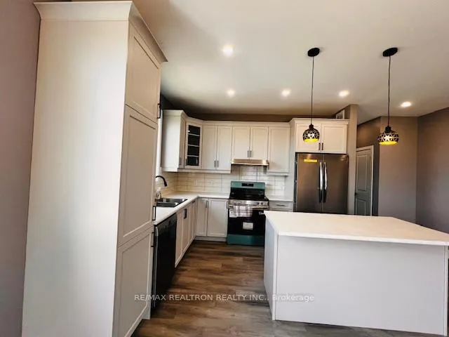 Photo 9 of 52 Summit Crescent, Belleville, Belleville Ward — HOMEH