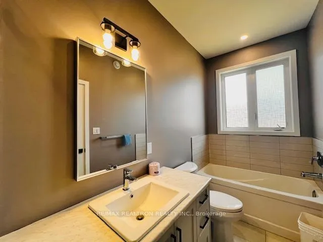 Photo 16 of 52 Summit Crescent, Belleville, Belleville Ward — HOMEH