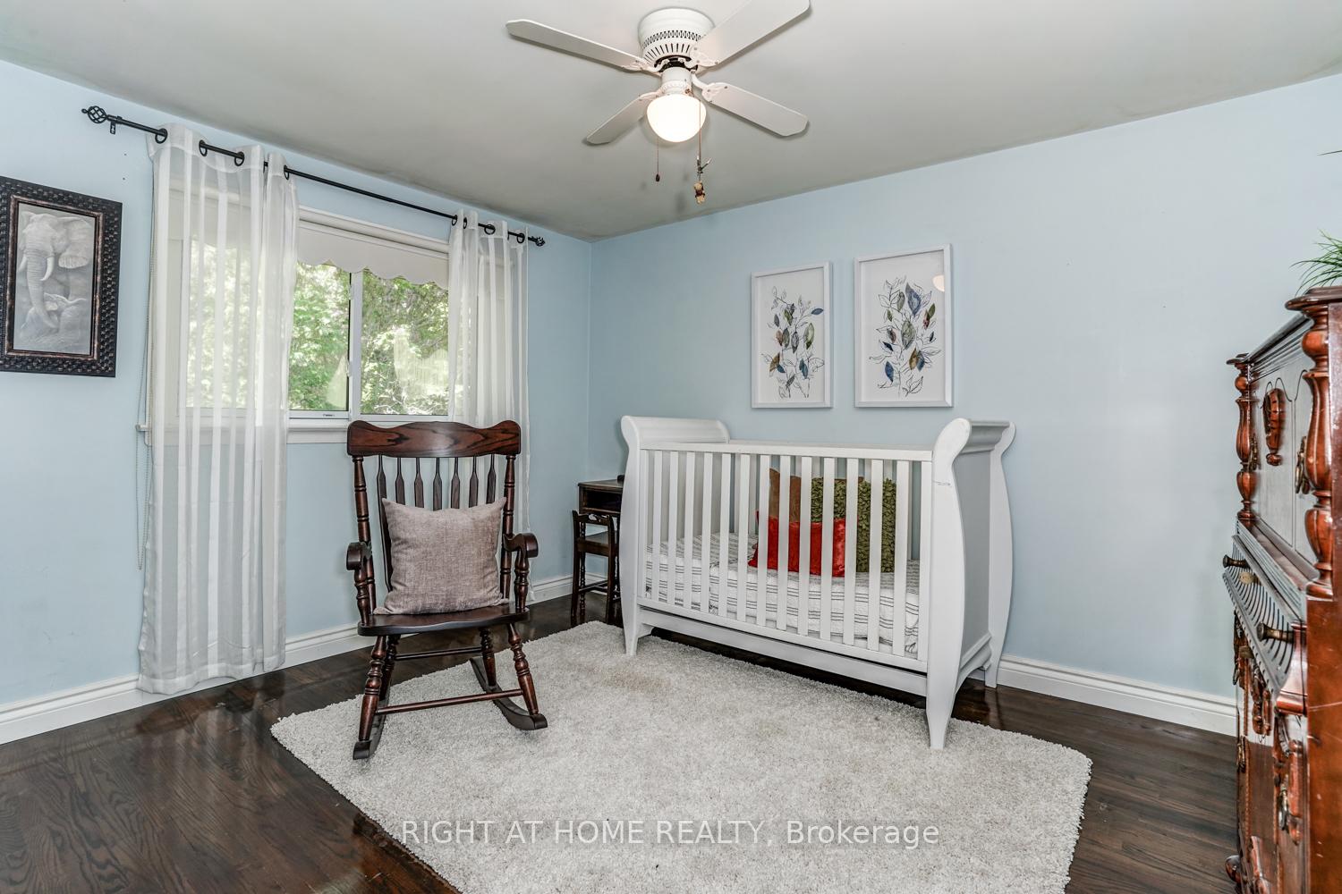 Photo 9 of 27 Hilltop Drive, Clarington, Bowmanville — HOMEH