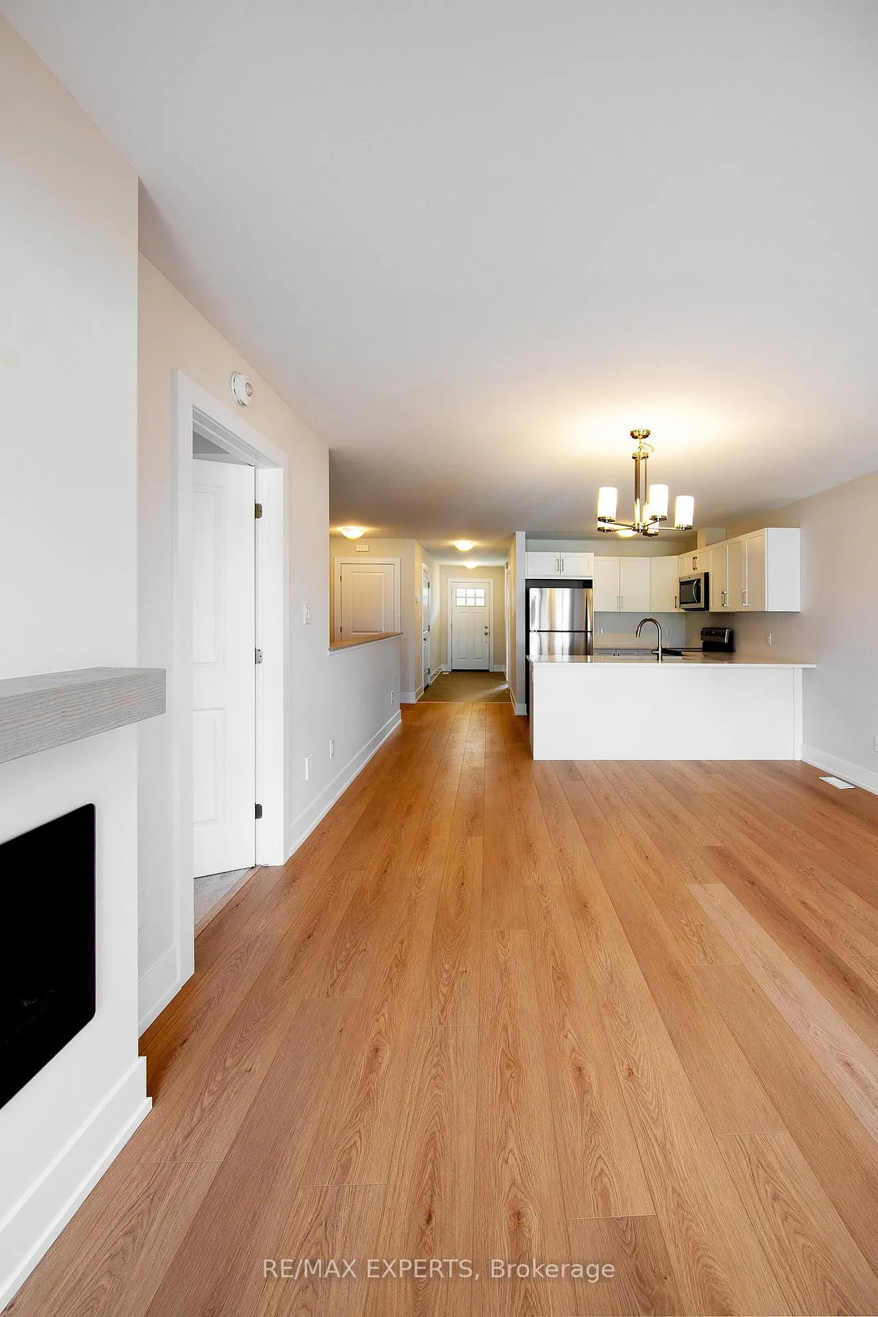 Photo 7 of 98 Whitcomb Crescent, Smiths Falls — HOMEH