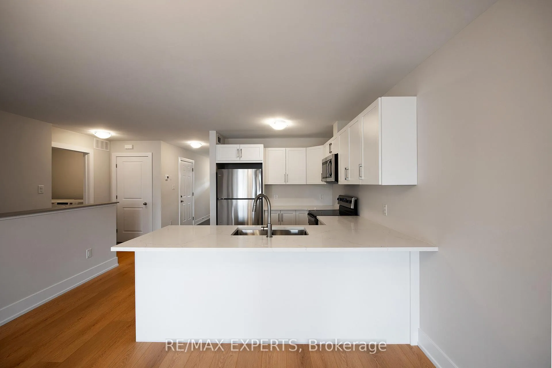Photo 12 of 98 Whitcomb Crescent, Smiths Falls — HOMEH