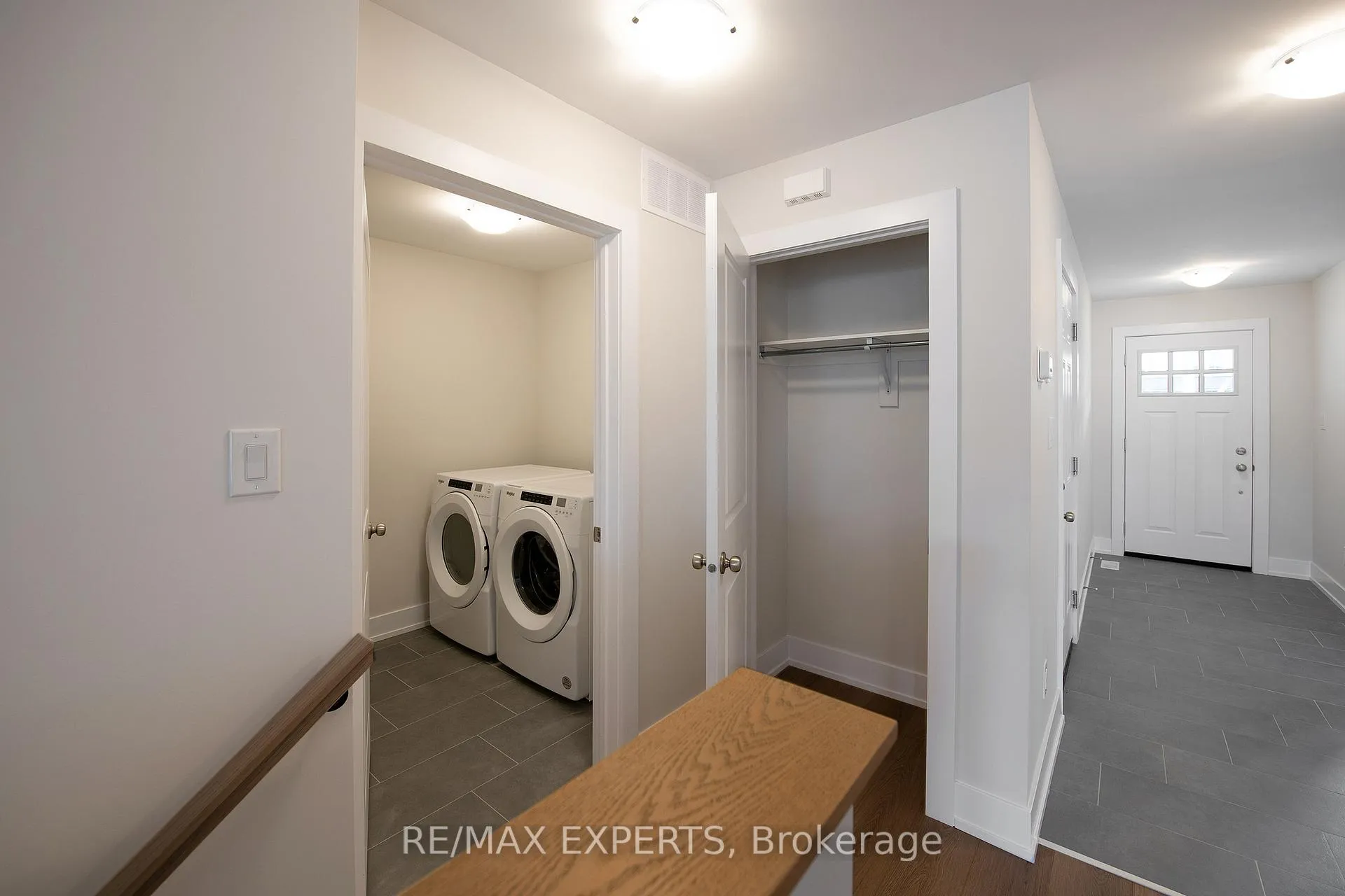 Photo 26 of 98 Whitcomb Crescent, Smiths Falls — HOMEH