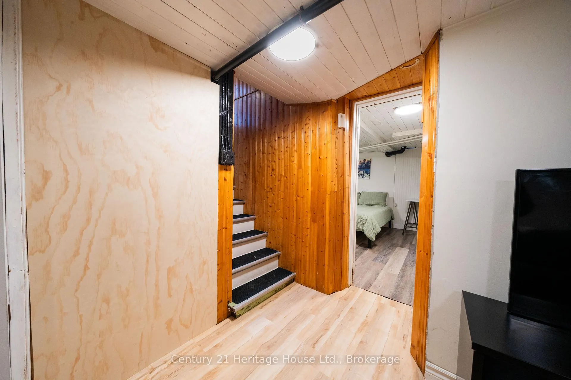 Photo 1 of Unit 1, 184 Weber Street E, Kitchener — HOMEH