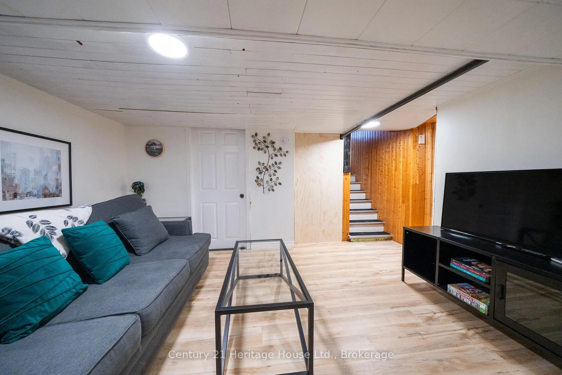 Photo 4 of Unit 1, 184 Weber Street E, Kitchener — HOMEH