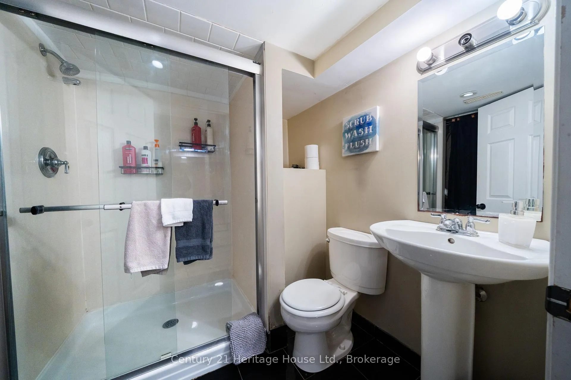Photo 6 of Unit 1, 184 Weber Street E, Kitchener — HOMEH