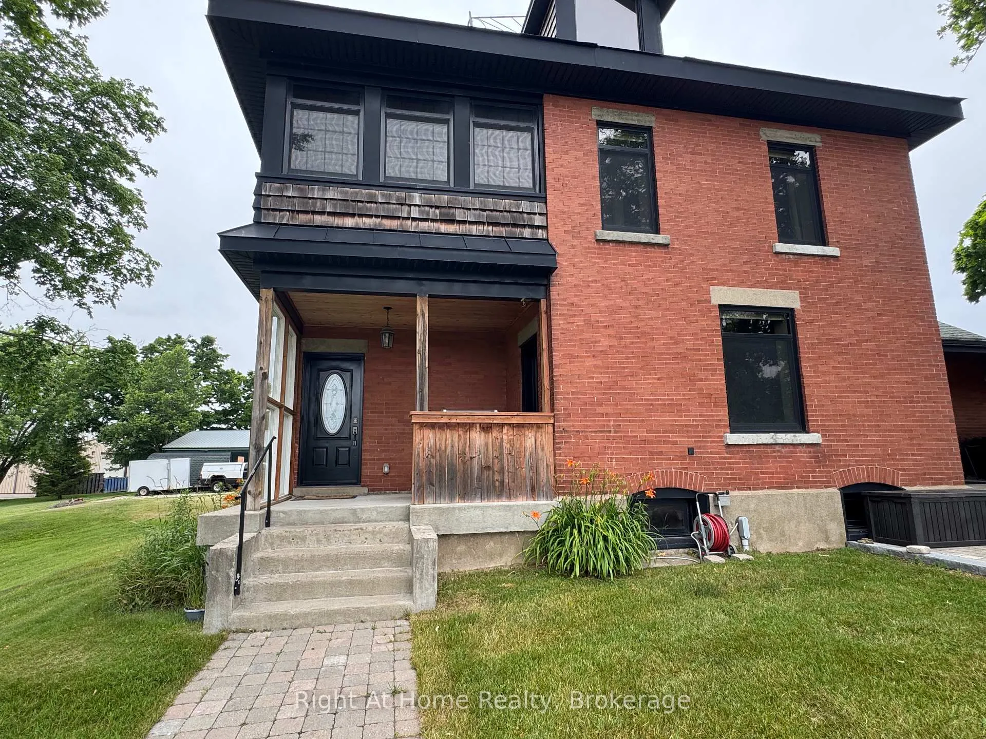 Photo 1 of Unit A, 12 Erinville Drive, Erin — HOMEH