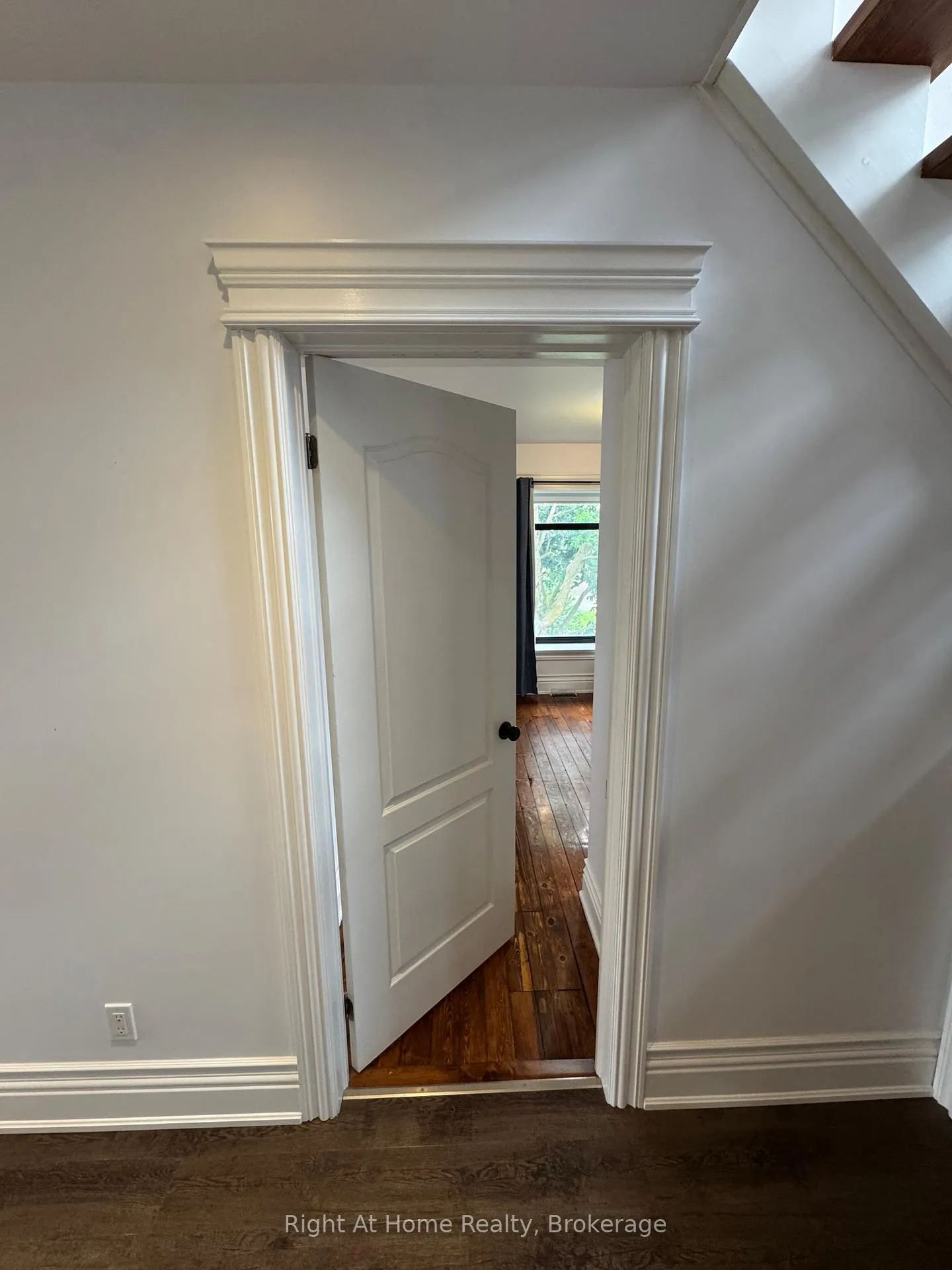 Photo 7 of Unit A, 12 Erinville Drive, Erin — HOMEH