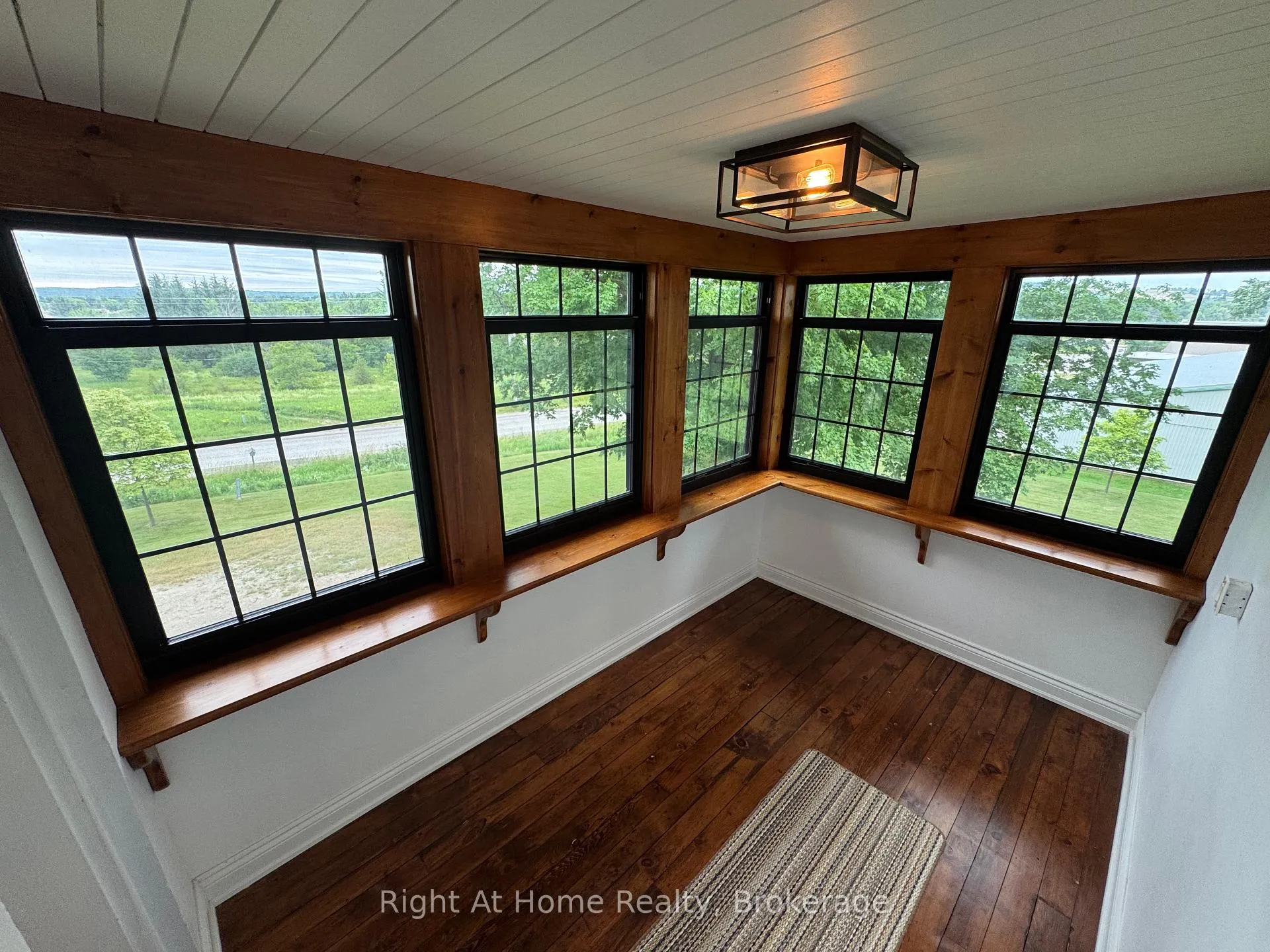 Photo 9 of Unit A, 12 Erinville Drive, Erin — HOMEH