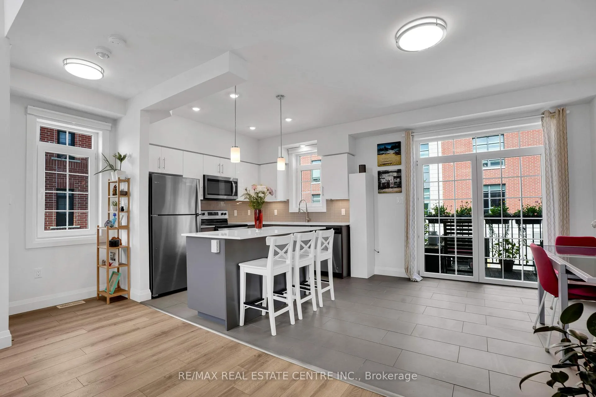 Photo 9 of 170 Benton Street S, Kitchener — HOMEH