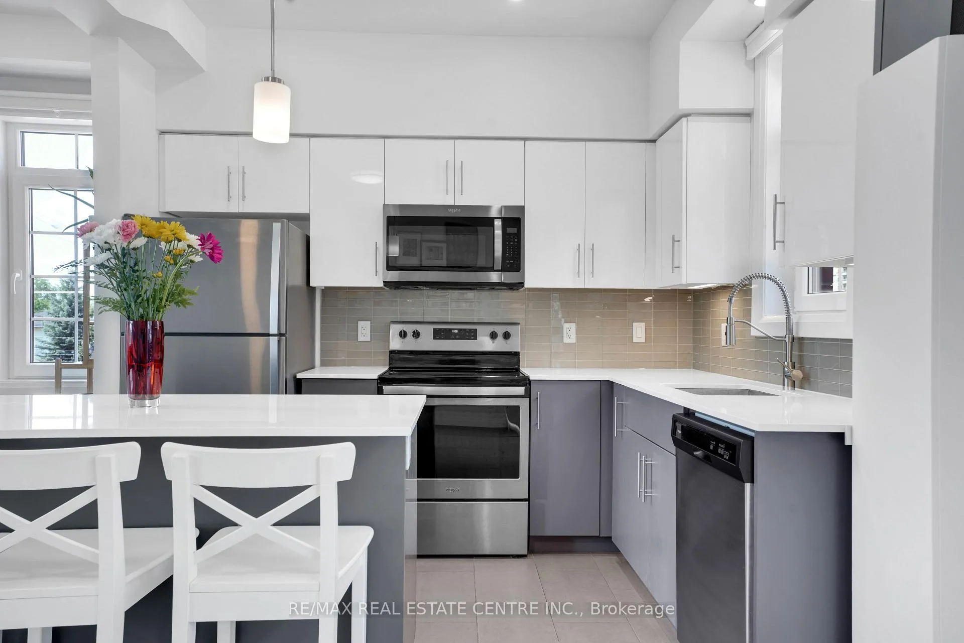 Photo 12 of 170 Benton Street S, Kitchener — HOMEH