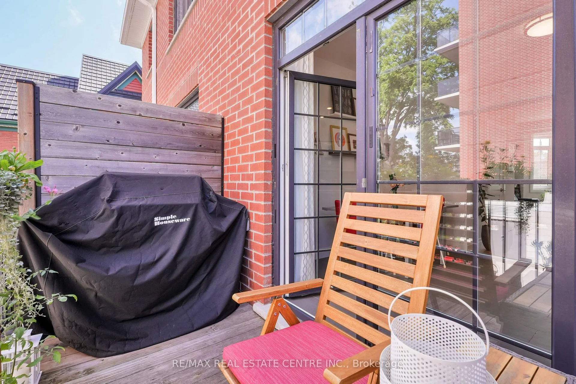 Photo 20 of 170 Benton Street S, Kitchener — HOMEH