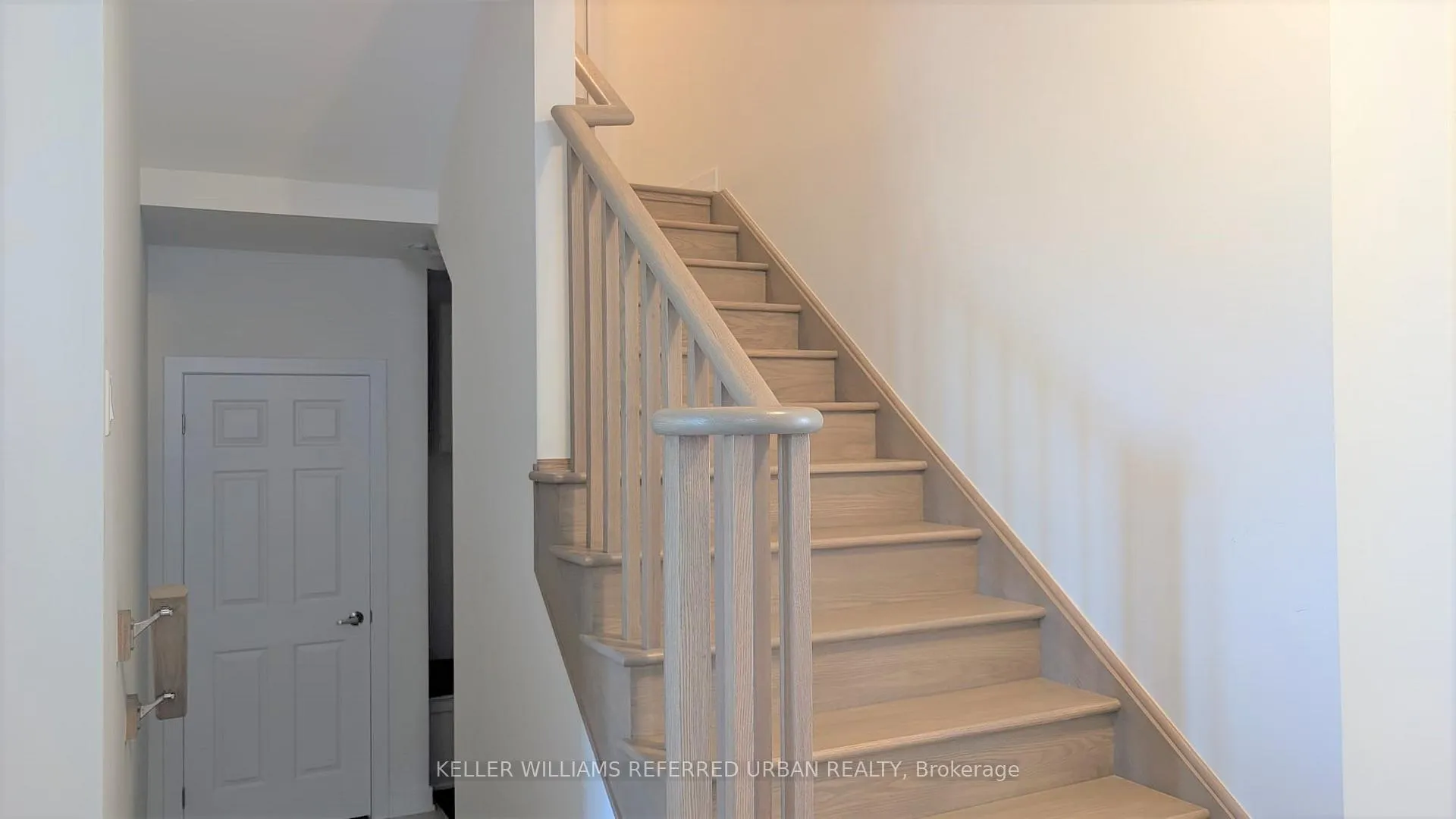 Photo 13 of 60 Aviron Crescent W, Welland, Dain City — HOMEH