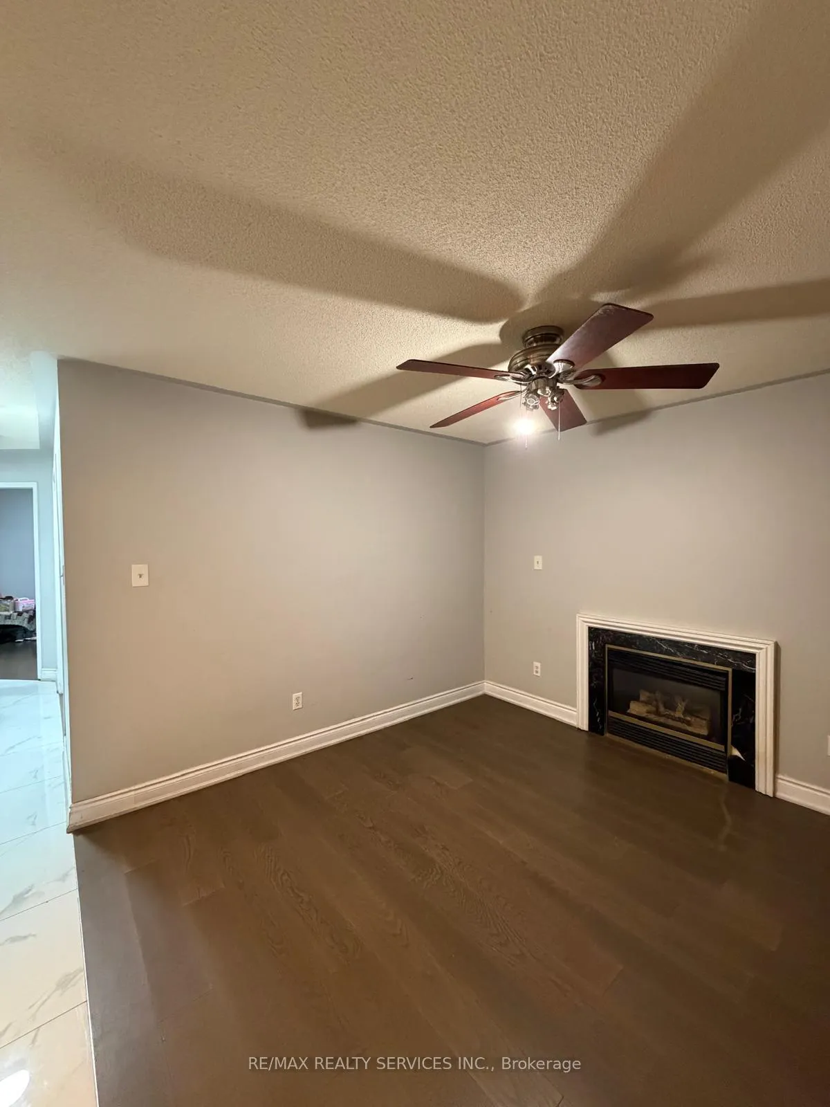 Photo 4 of 59 Larkspur Road E, Brampton, Sandringham-Wellington — HOMEH