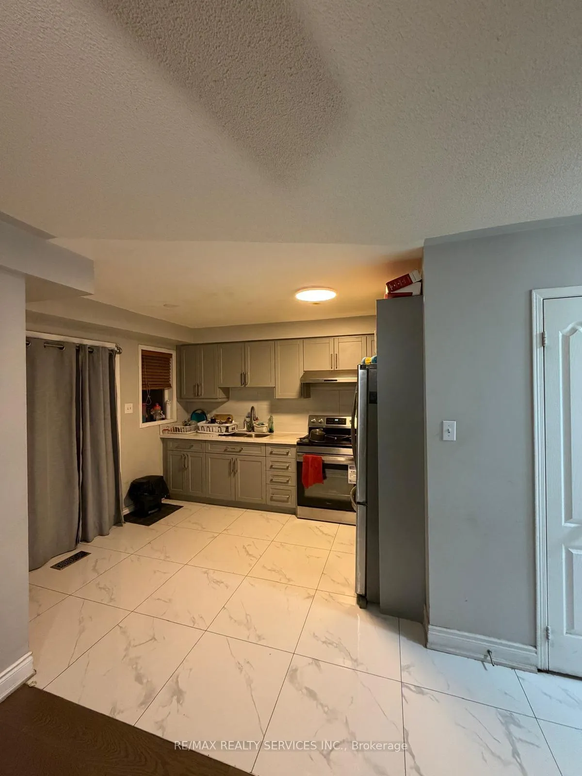 Photo 5 of 59 Larkspur Road E, Brampton, Sandringham-Wellington — HOMEH