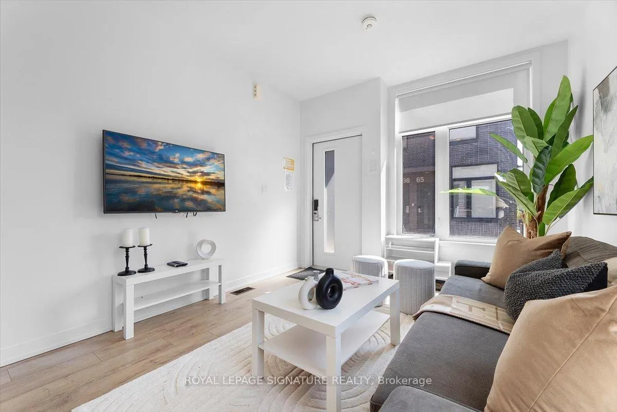 Photo 3 of Unit 49, 1740 Simcoe Street, Oshawa, Samac — HOMEH