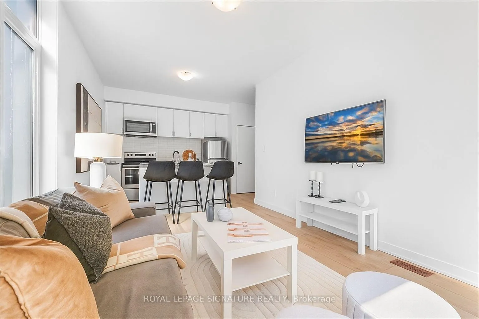 Photo 5 of Unit 49, 1740 Simcoe Street, Oshawa, Samac — HOMEH