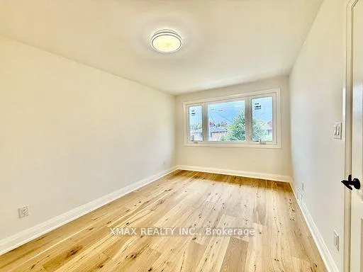 Photo 10 of 65 Packard Boulevard, Scarborough, Bendale — HOMEH