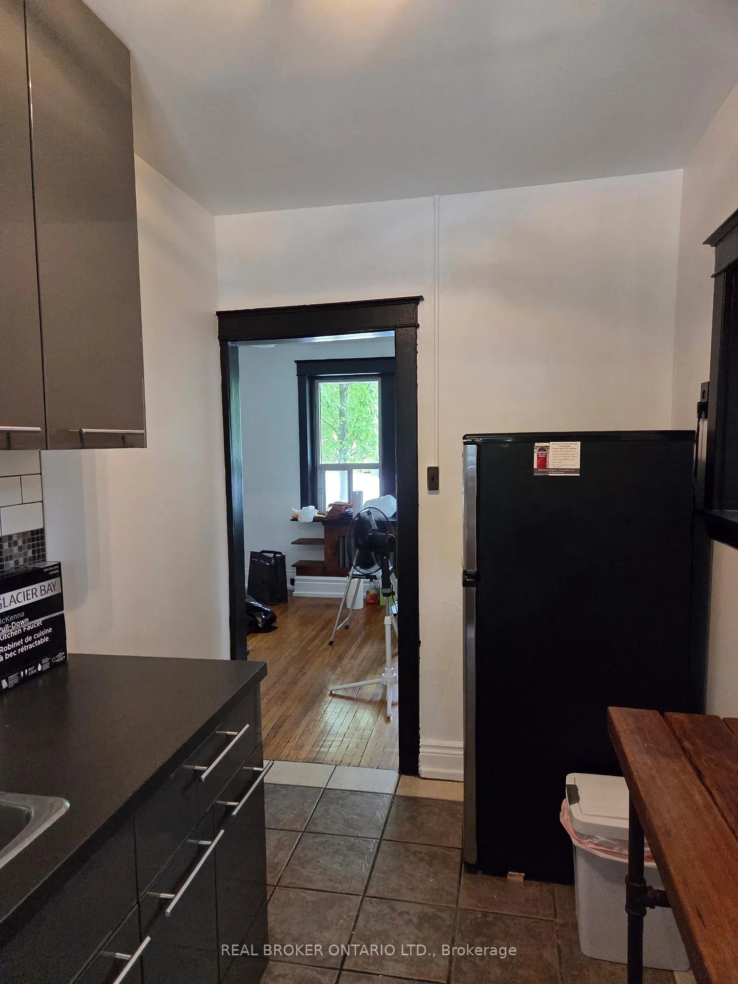 Photo 9 of Unit 8, 4 Hyde Park Avenue, Hamilton, Kirkendall — HOMEH