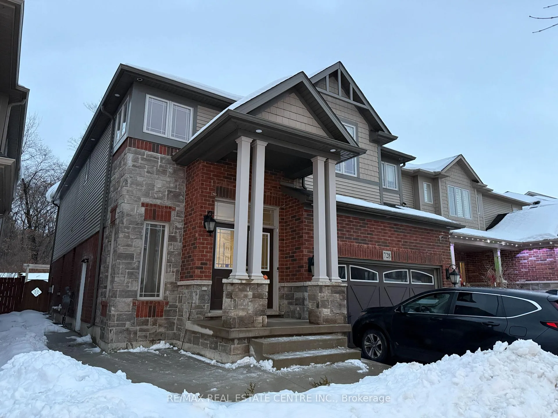 Photo 2 of 728 Robert Ferrie Drive, Kitchener, Doon South — HOMEH