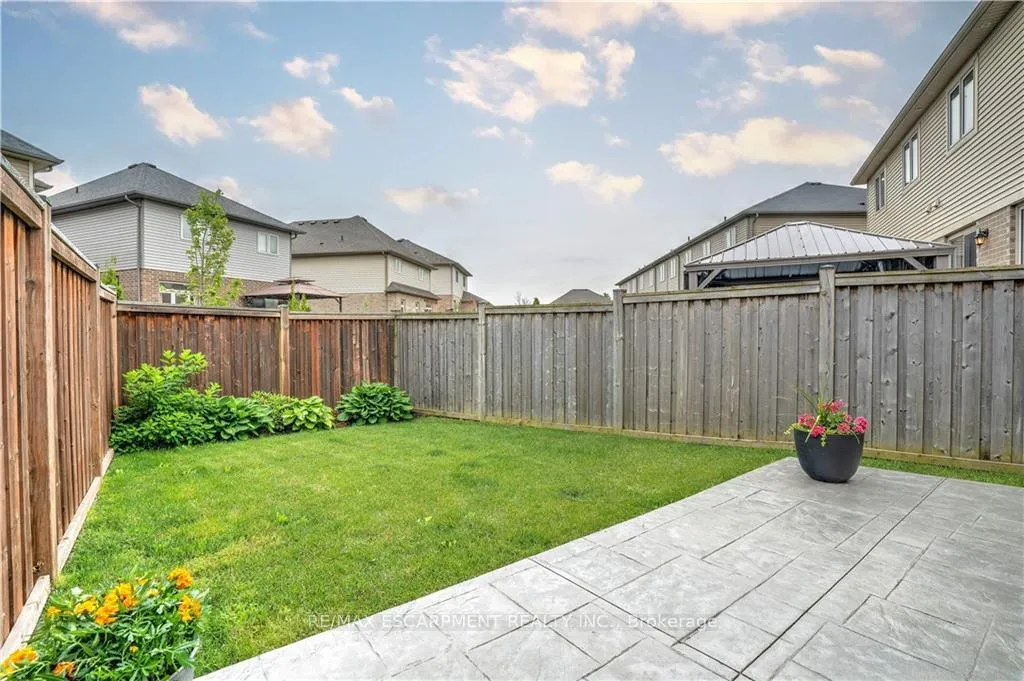 Photo 36 of 172 Westbank Trail, Hamilton, Stoney Creek — HOMEH