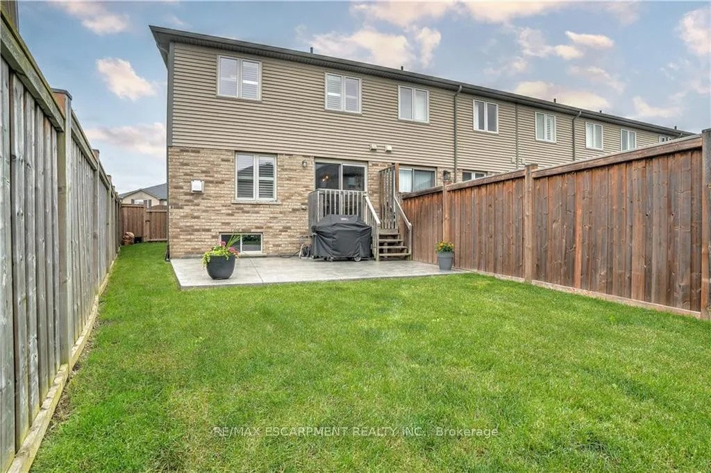 Photo 37 of 172 Westbank Trail, Hamilton, Stoney Creek — HOMEH