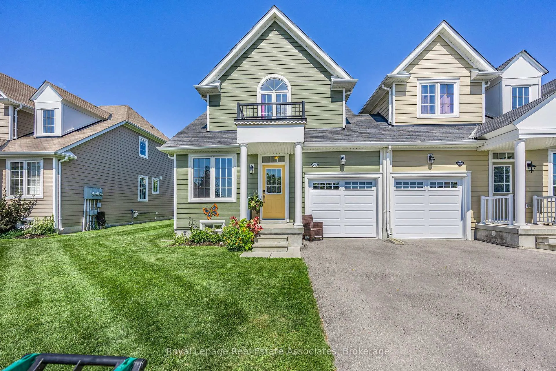 Front of Unit 4, 24 Providence Way